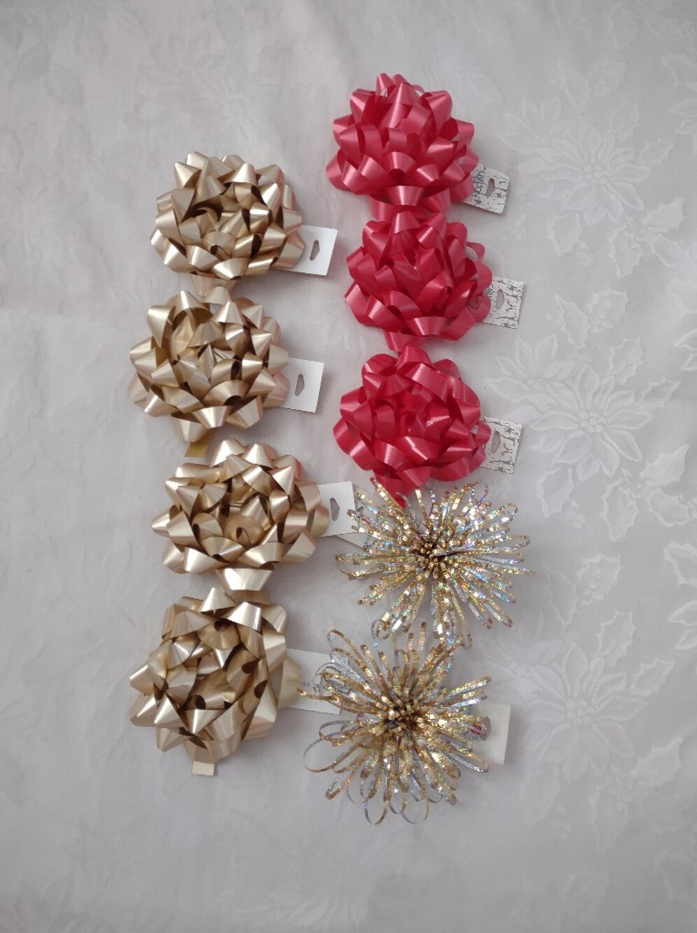 New 🆕 Assorted Gift Bows